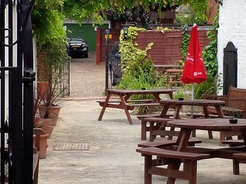 The Crown And Cushion Hotel Windsor Exterior foto